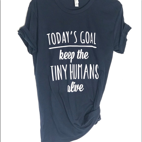 Tops - ➡️ TINY HUMANS FUNNY SHIRT 🤣 Unisex size medium